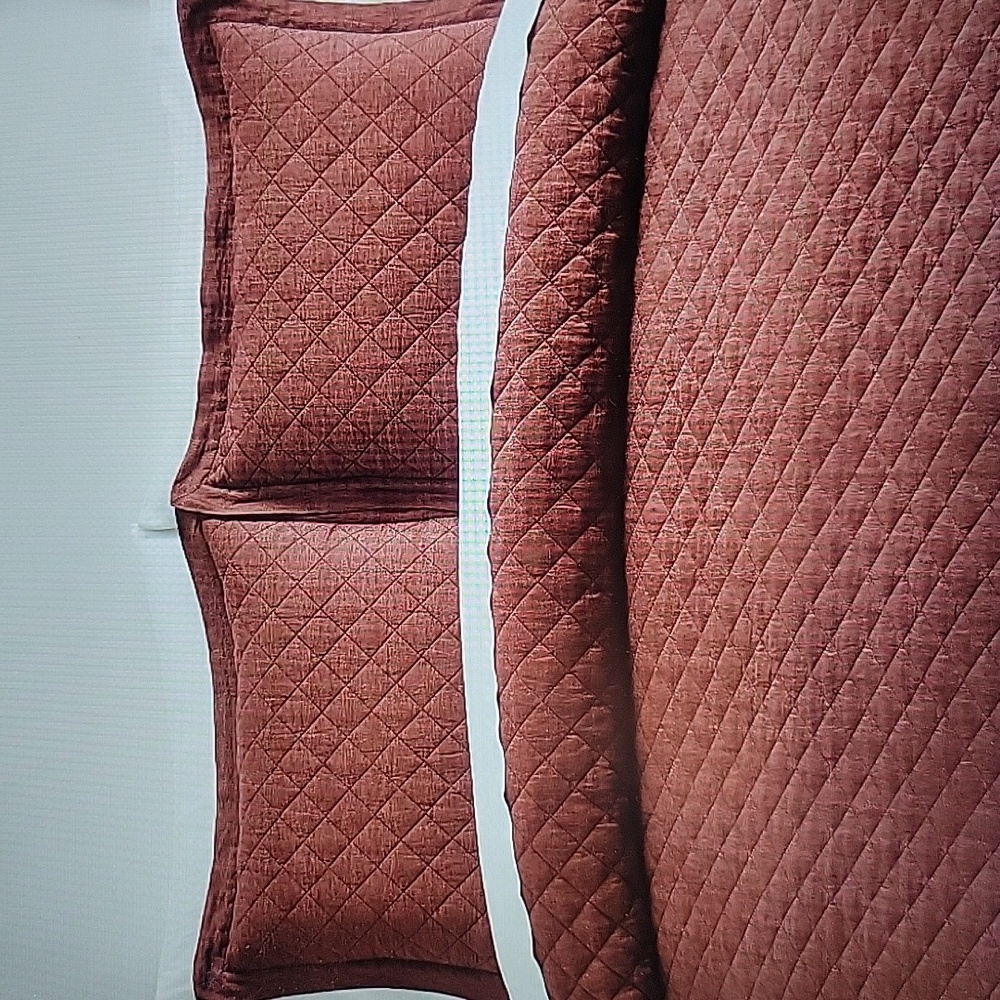 Pottery Barn Belgian Flax Linen Diamond Quilted Pillow Shams Set of 2